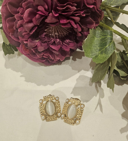 Pearl Blossom Earring