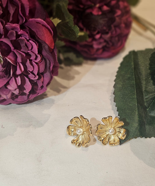 Regal pearl hoops Earring