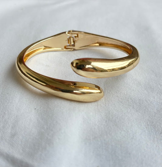 Classic Gold Bracelet